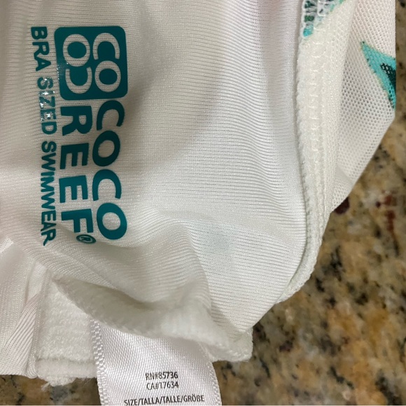 Coco Beech Tankini Top with Bottoms - Picture 7 of 12